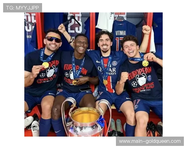 巴黎圣日耳曼1-3爆冷负于雷恩,卫冕冠军领先优势遭削弱 巴黎圣日耳曼1-3爆冷负于雷恩,卫冕冠军领先优势遭削弱